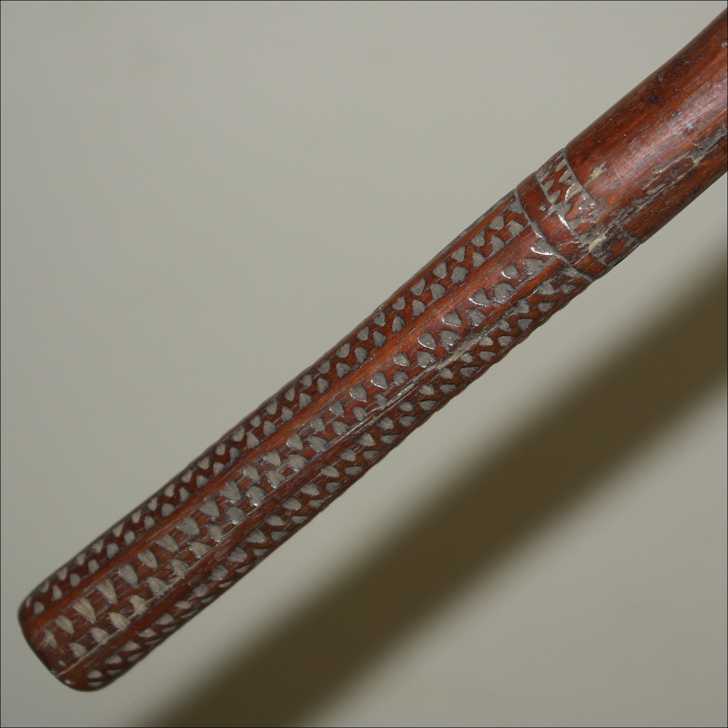 19th century Fijian ula throwing club, 19th century Fijian antique, 19th century Fijian hand club patu, 19th century Fijian war club, Fijian weapon, Fijian artifact, Polynesian tribal art antiques and weapons gallery, Oceanic tribal art antiques and weapons gallery, ethnographic tribal art antiques and weapons gallery, 19ème siècle Fidji massue de guerre, looking to buy Fijian tribal antiques art and weapons, buying Fijian antiques, buying Fijian clubs artifacts and weapons, buying Fijian antiques