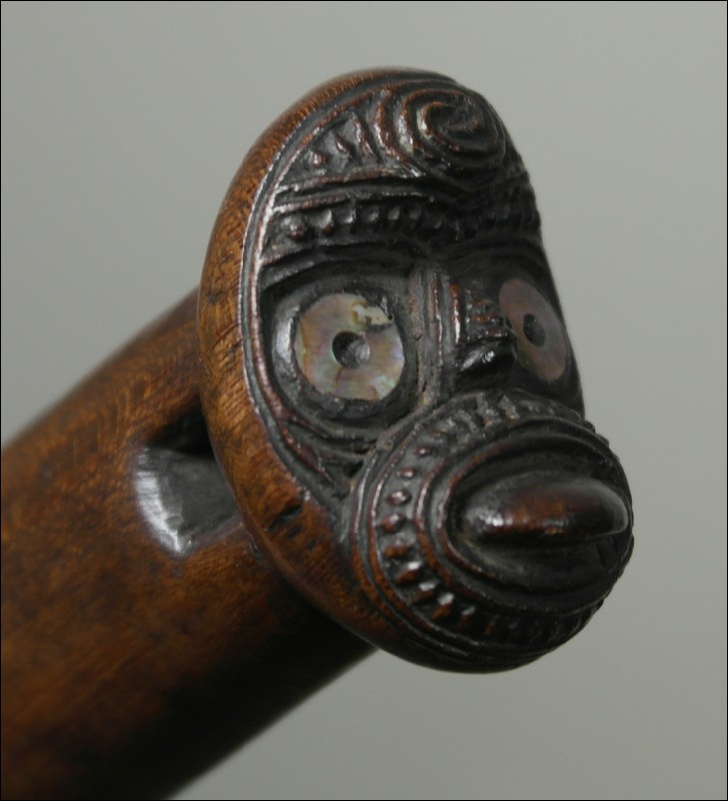 19th century maori wahaika hand club, 19th century Maori weapon, Maori antique club, Maori artifact, Polynesian weapons and antiques gallery, Oceanic art antiques and weapons, Maori war club, 19ème siècle Maoris massue de guerre