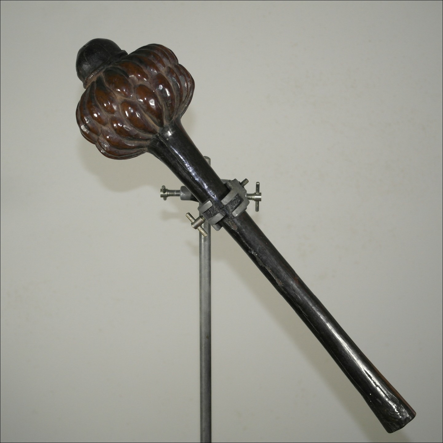 19th century Fijian ula throwing club, 19th century Fijian antique, 19th century Fijian club, 19th century Fijian war club, Fijian weapon, Fijian artifact, Polynesian tribal art antiques and weapons gallery, Oceanic tribal art antiques and weapons gallery, ethnographic tribal art antiques and weapons gallery, 19ème siècle Fidji massue de guerre, looking to buy Fijian tribal antiques art and weapons, buying Fijian antiques, buying Fijian clubs artifacts and weapons, buying Fijian antiques