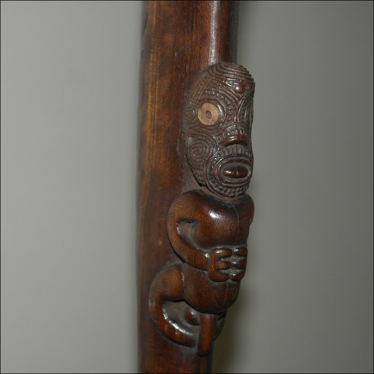 19th century maori wahaika hand club, 19th century Maori weapon, Maori antique club, Maori artifact, Polynesian weapons and antiques gallery, Oceanic art antiques and weapons, Maori war club, 19ème siècle Maoris massue de guerre