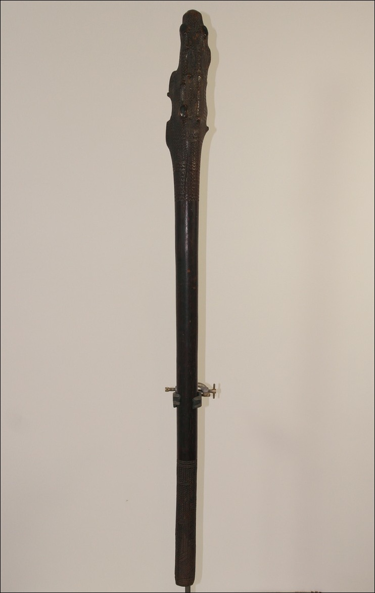 19th century fijian vunikau club, 19th century Fijian antique, 19th century Fijian club, 19th century Fijian war club, Fijian weapon, Fijian artifact, Polynesian tribal art antiques and weapons gallery, Oceanic tribal art antiques and weapons gallery, ethnographic tribal art antiques and weapons gallery, 19ème siècle Fidji massue de guerre, looking to buy Fijian tribal antiques art and weapons, buying Fijian antiques, buying Fijian clubs artifacts and weapons, buying Fijian antiques