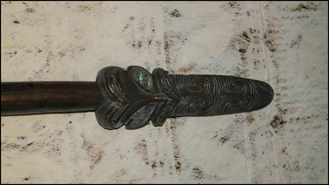 19th century Maori taiaha, Maori weapon, antique taiaha, antique Maori, Maori artifact, Maori club, 19th century Maori war club, Oceanic tribal art antiques and weapons gallery, Polynesian tribal art antiques and weapons gallery, Maori ethnographic tribal art antiques and weapons gallery, 19ème siècle Maoris massue de guerre, looking to buy tribal antiques art and weapons, buying Maori antiques, buying Maori clubs, artifacts and weapons, buying Maori antiques, buying Maori clubs and artifacts, H.F. North collection, Ex Sotheby's 2005.