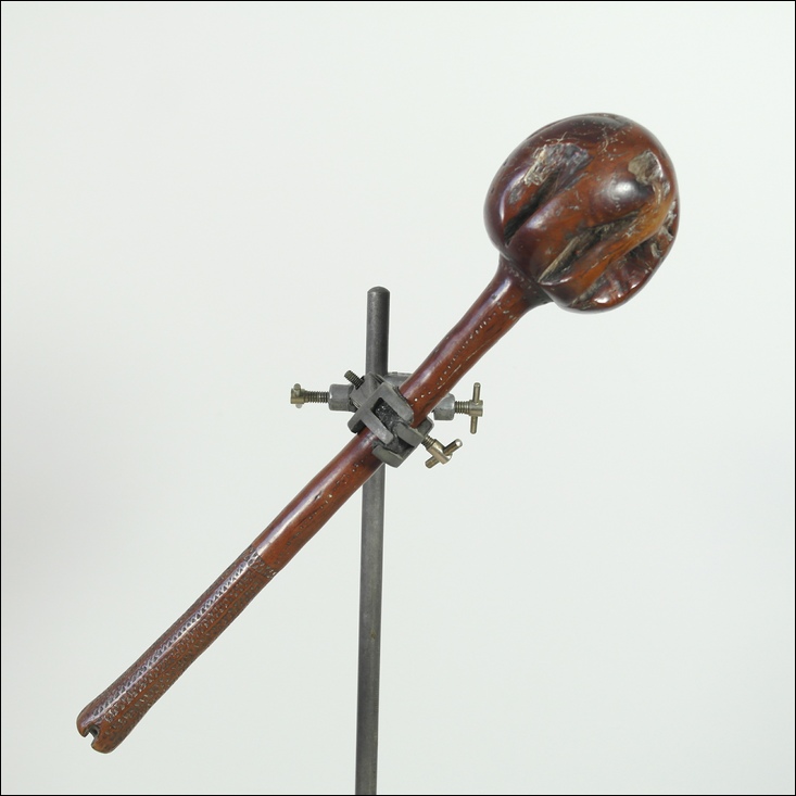 19th century Fijian ula throwing club, 19th century Fijian antique, 19th century Fijian club, 19th century Fijian war club, Fijian weapon, Fijian artifact, Polynesian tribal art antiques and weapons gallery, Oceanic tribal art antiques and weapons gallery, ethnographic tribal art antiques and weapons gallery, 19ème siècle Fidji massue de guerre, looking to buy Fijian tribal antiques art and weapons, buying Fijian antiques, buying Fijian clubs artifacts and weapons, buying Fijian antiques