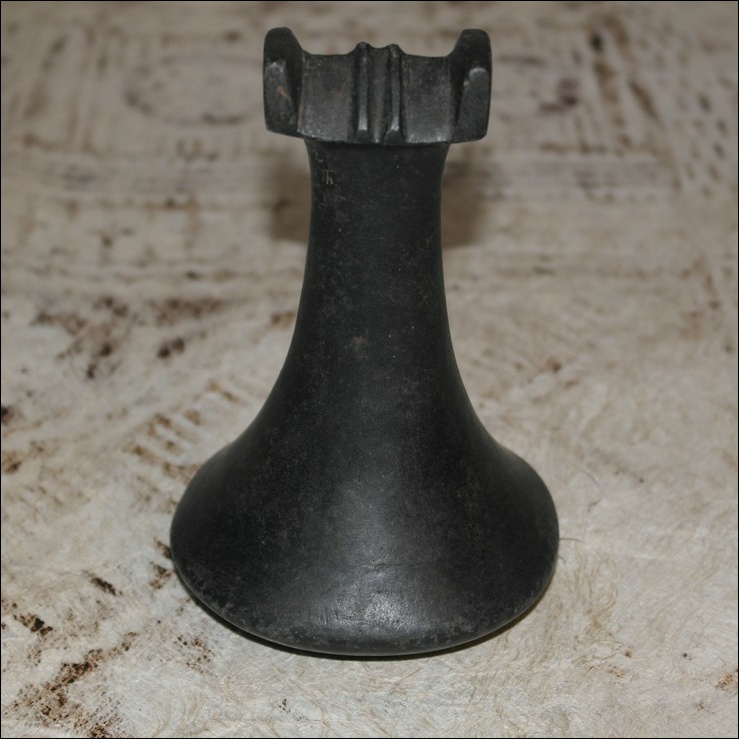 19th century Penu pounder, 19th century tahiti pounder, 19th century Tahitian pounder, antique basalt tahitian pounder