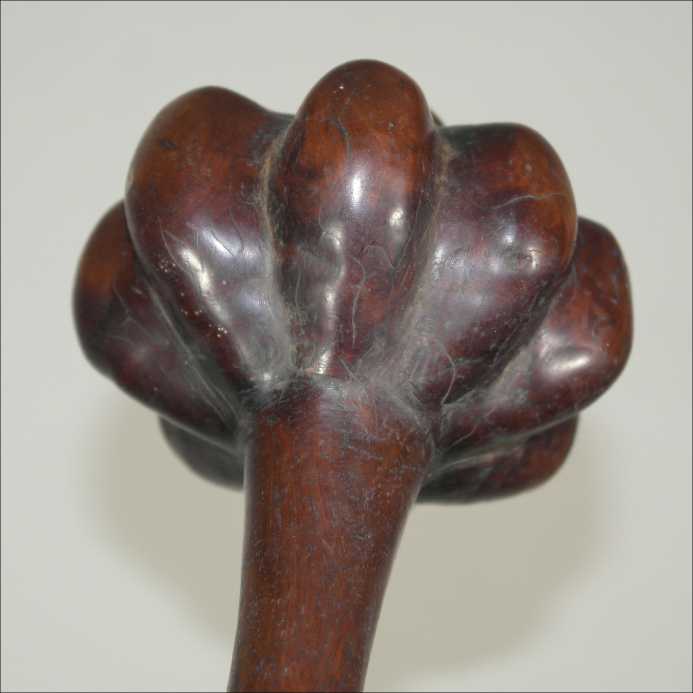 19th century Fijian ula throwing club, 19th century Fijian antique, 19th century Fijian hand club patu, 19th century Fijian war club, Fijian weapon, Fijian artifact, Polynesian tribal art antiques and weapons gallery, Oceanic tribal art antiques and weapons gallery, ethnographic tribal art antiques and weapons gallery, 19ème siècle Fidji massue de guerre, looking to buy Fijian tribal antiques art and weapons, buying Fijian antiques, buying Fijian clubs artifacts and weapons, buying Fijian antiques