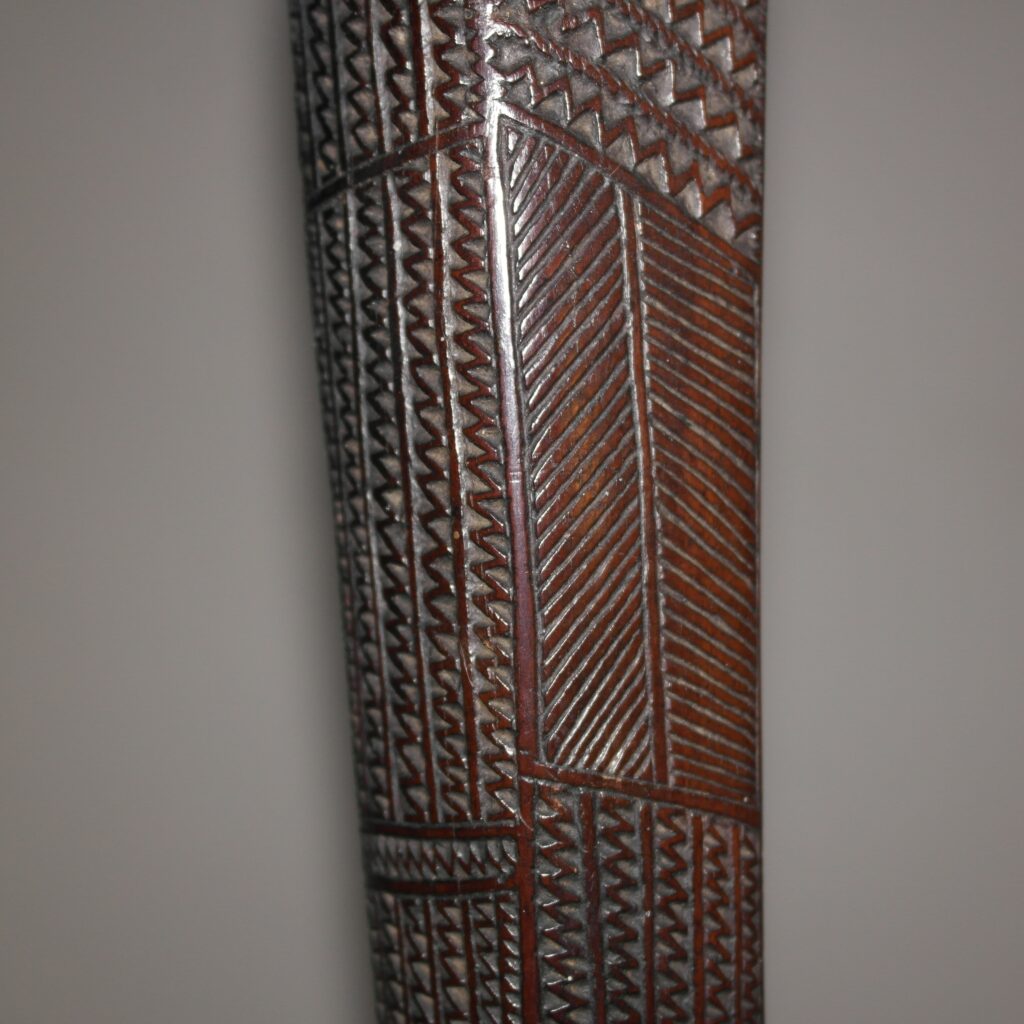 18th - 19th century Tongan club apai'apa, 'akau tau club, Tongan tribal art antiques and weapons gallery, 19ème siècle Tongan massue de guerre, Tongan war club