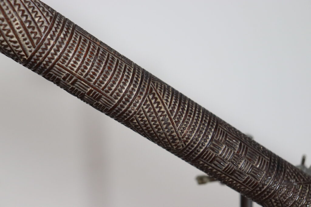 19th century Tongan povai club, Akau tau, apa apai club, Tongan tribal art antiques and weapons gallery,19ème siècle Tongan massue de guerre