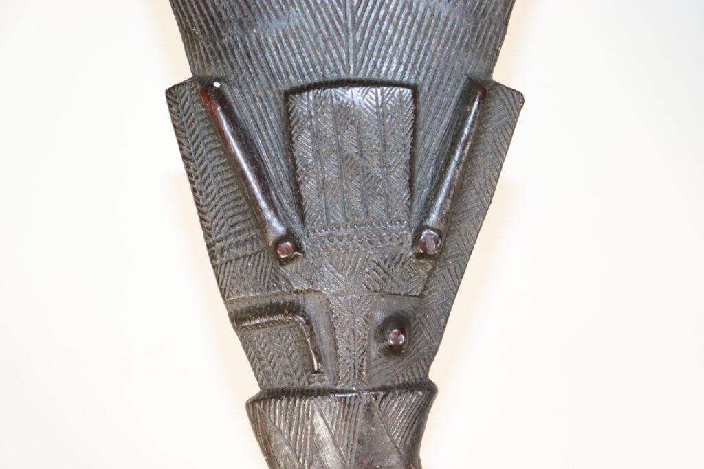 19th century Fijian gugu club, Polynesian tribal art antiques and weapons gallery, Fijian siriti club, 19ème siècle Fidji massue de guerre