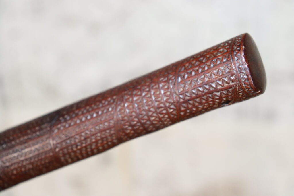 19th century Tongan throwing club, 'Akau tau, apa' apai, Tongan tribal art antiques and weapons gallery, 19ème siècle Tongan massue de guerre, Tongan war club