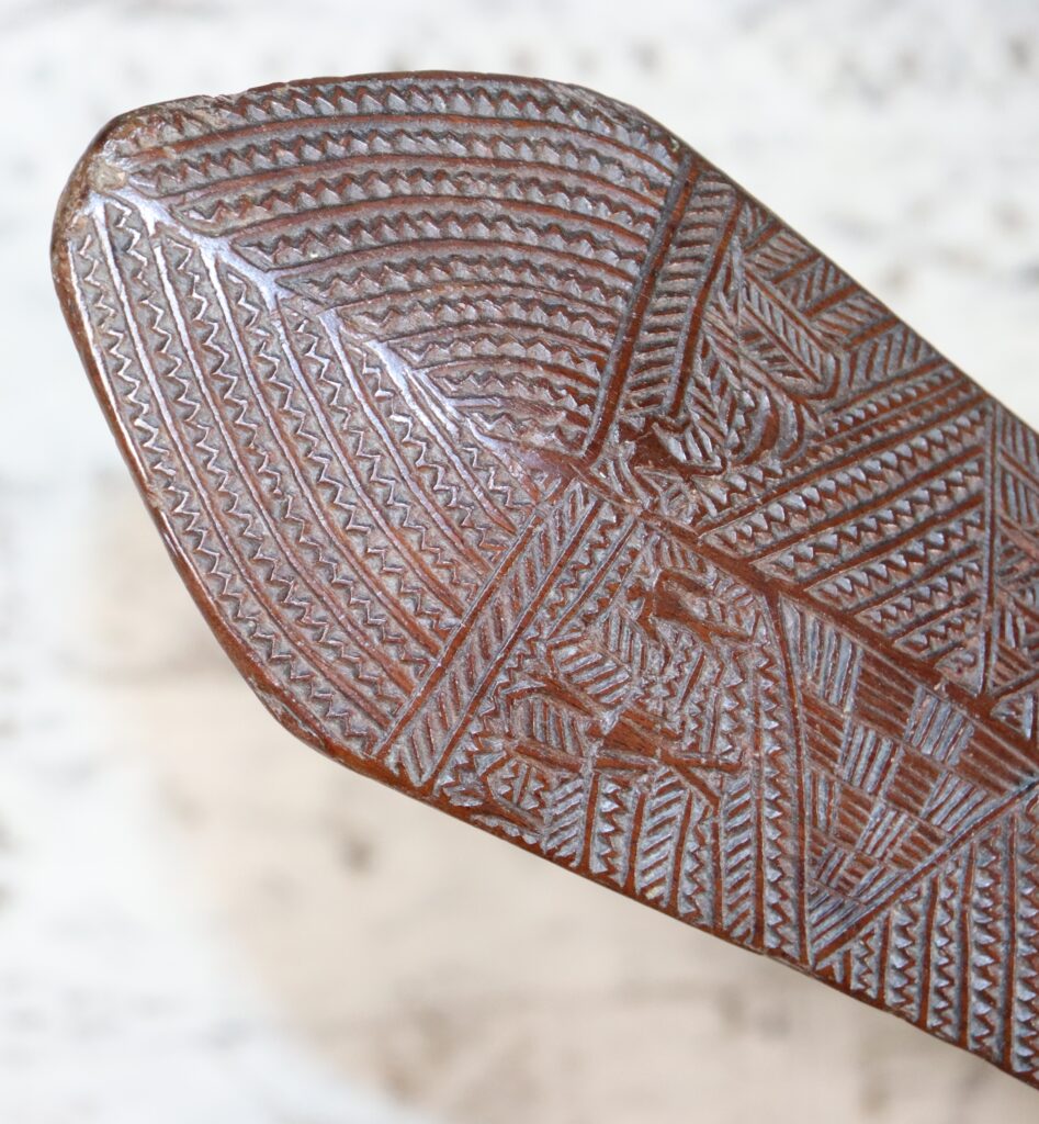 19th century Tongan 'Akau tau club, apa apai club, Tongan art antiques and weapons gallery,19ème siècle Tongan massue de guerre