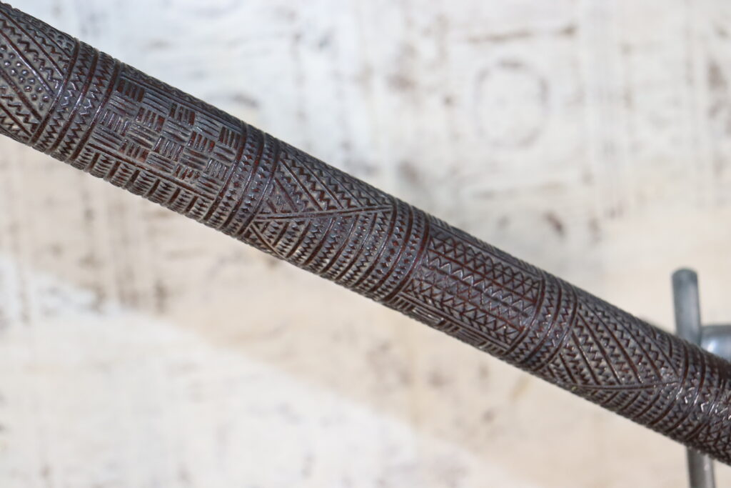 19th century Tongan povai club, Akau tau, apa apai club, Tongan tribal art antiques and weapons gallery,19ème siècle Tongan massue de guerre