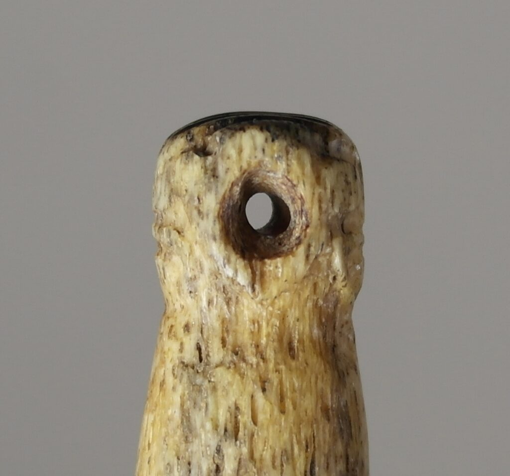 19th century Maori whalebone patu tuna, 19th century Maori hand club patu, Maori whalebone club, Maori war club, Polynesian tribal art antiques and weapons gallery