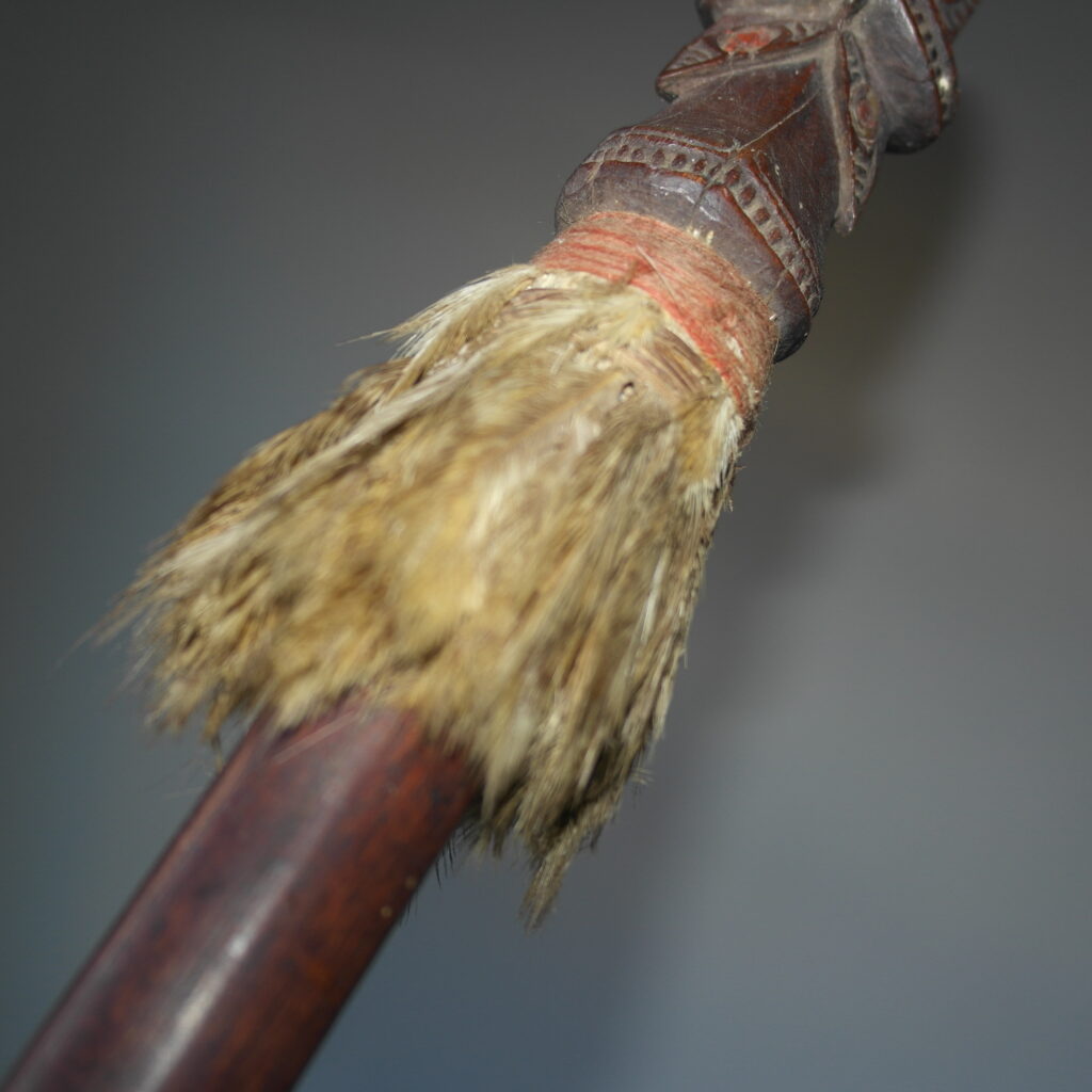 19th century Maori taiaha, Maori weapon, 19th century Maori war club, Polynesian tribal art antiques and weapons gallery, 19ème siècle Maoris massue de guerre