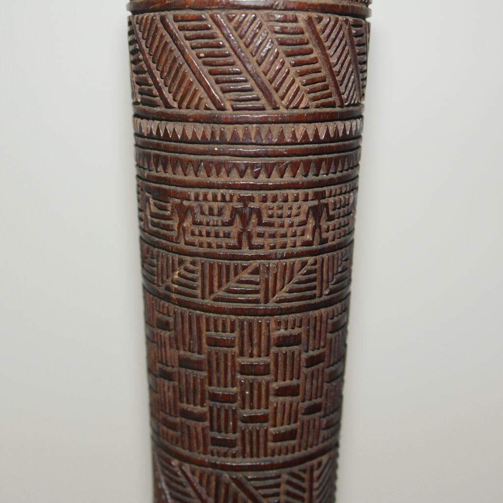 19th century Tongan club apa'apai, Tongan Akau tau club, Tongan tribal art antiques and weapons gallery, 19ème siècle Tongan massue de guerre