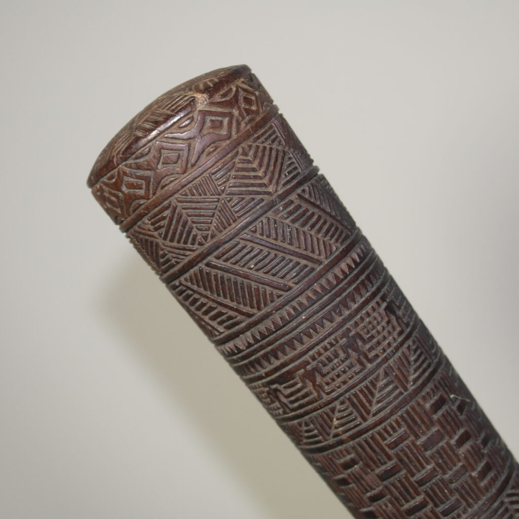 19th century Tongan club apa'apai, Tongan Akau tau club, Tongan tribal art antiques and weapons gallery, 19ème siècle Tongan massue de guerre