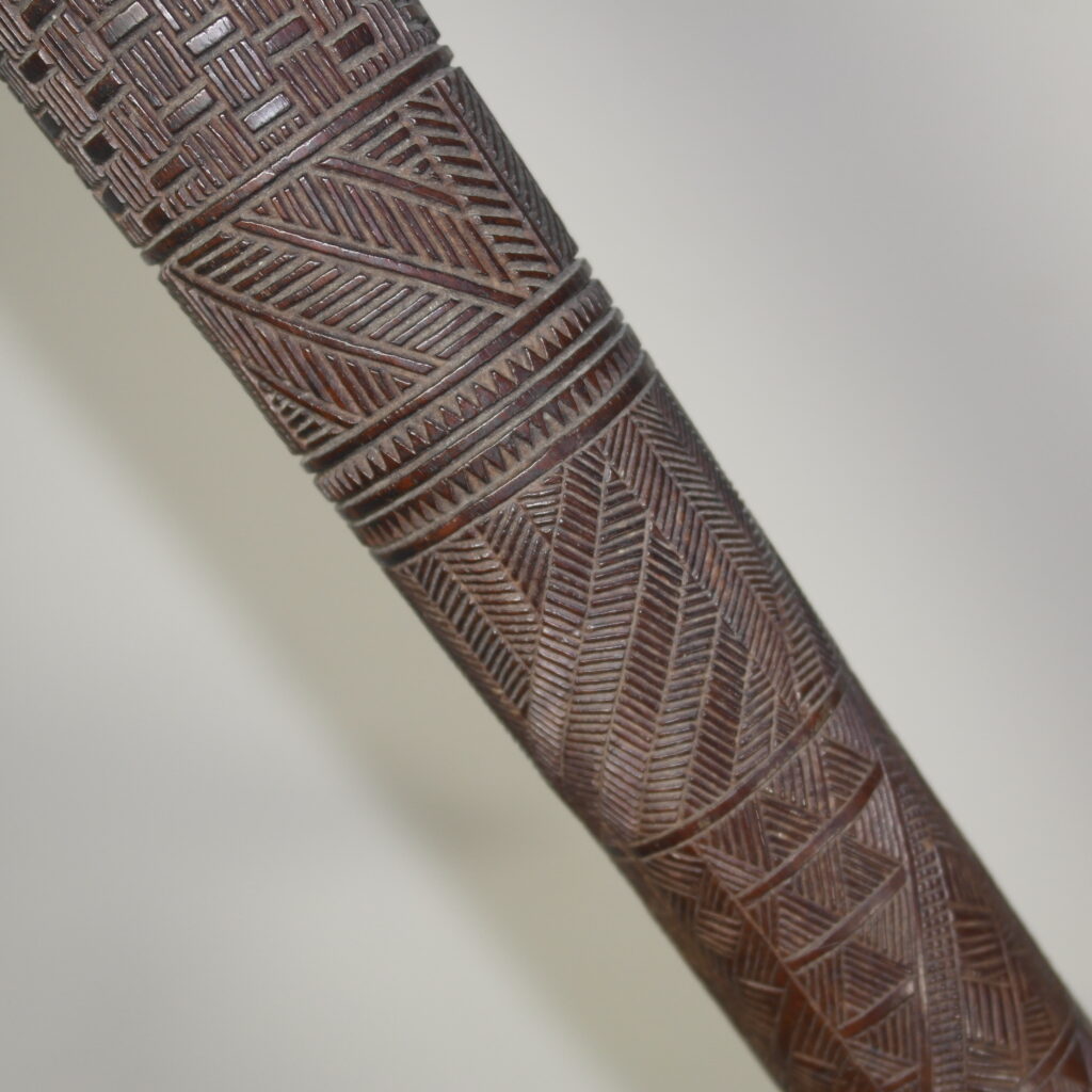19th century Tongan club apa'apai, Tongan Akau tau club, Tongan tribal art antiques and weapons gallery, 19ème siècle Tongan massue de guerre