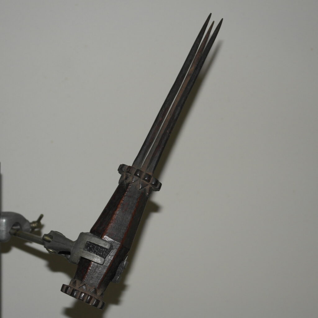 18th century Fijian fork cula ni bokola, Fijian cannibal fork, Fijian tribal art antiques and weapons gallery, 19ème siècle Fidji massue de guerre
