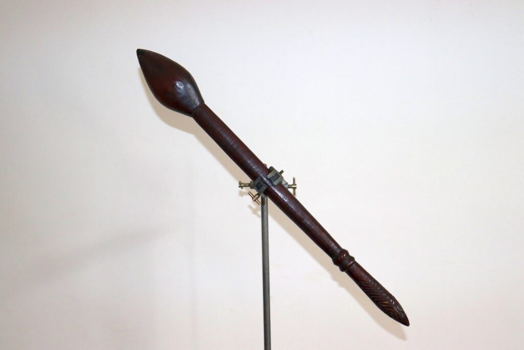 19th century Aboriginal club, antique aboriginal weapon lil lil club, antique, Australian Aboriginal artifact, aboriginal war club