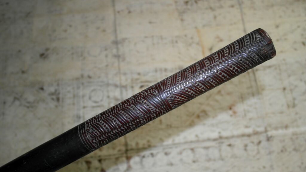 19th century Fijian pole club, Fijian bowai club, Fijian war club, Fijian  tribal art antiques and weapons gallery, 19ème siècle Fidji massue de guerre, buying Fijian antiques