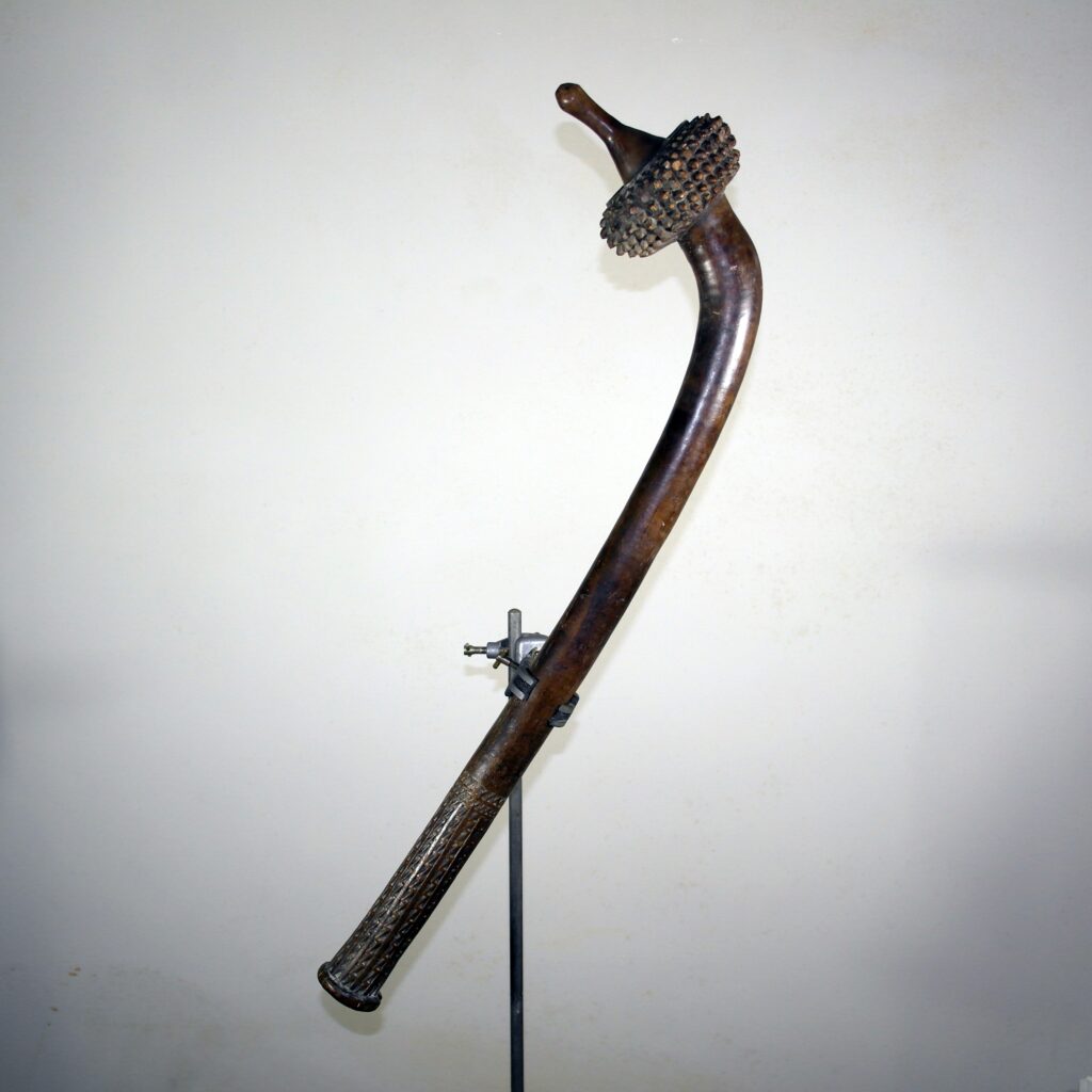 19th century Fijian totokai club, beaked battle-hammer, Polynesian tribal art antiques and weapons gallery, 19ème siècle Fidji massue de guerre
