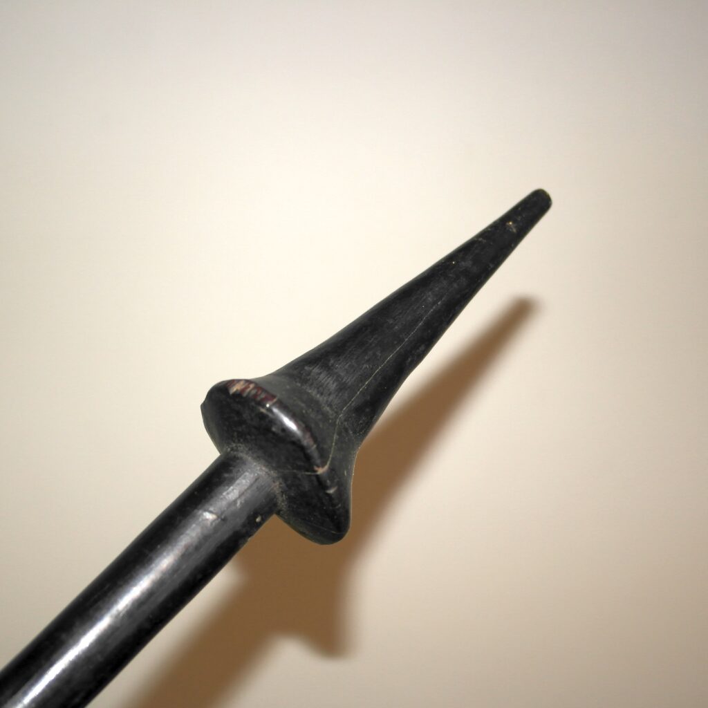 19th century New Britain club, Gazelle Peninsula, 19th century New Britain sulka pole club, New Britain war club, 19ème siècle Vanuatu massue de guerre