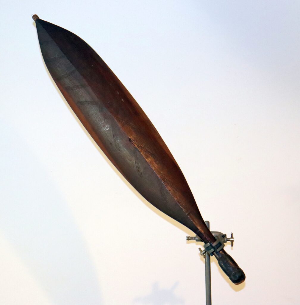 19th century Aboriginal wommera, 19th century Australian Aboriginal spear thrower wommera, antique aboriginal weapon, Aboriginal tribal art antiques and weapons gallery