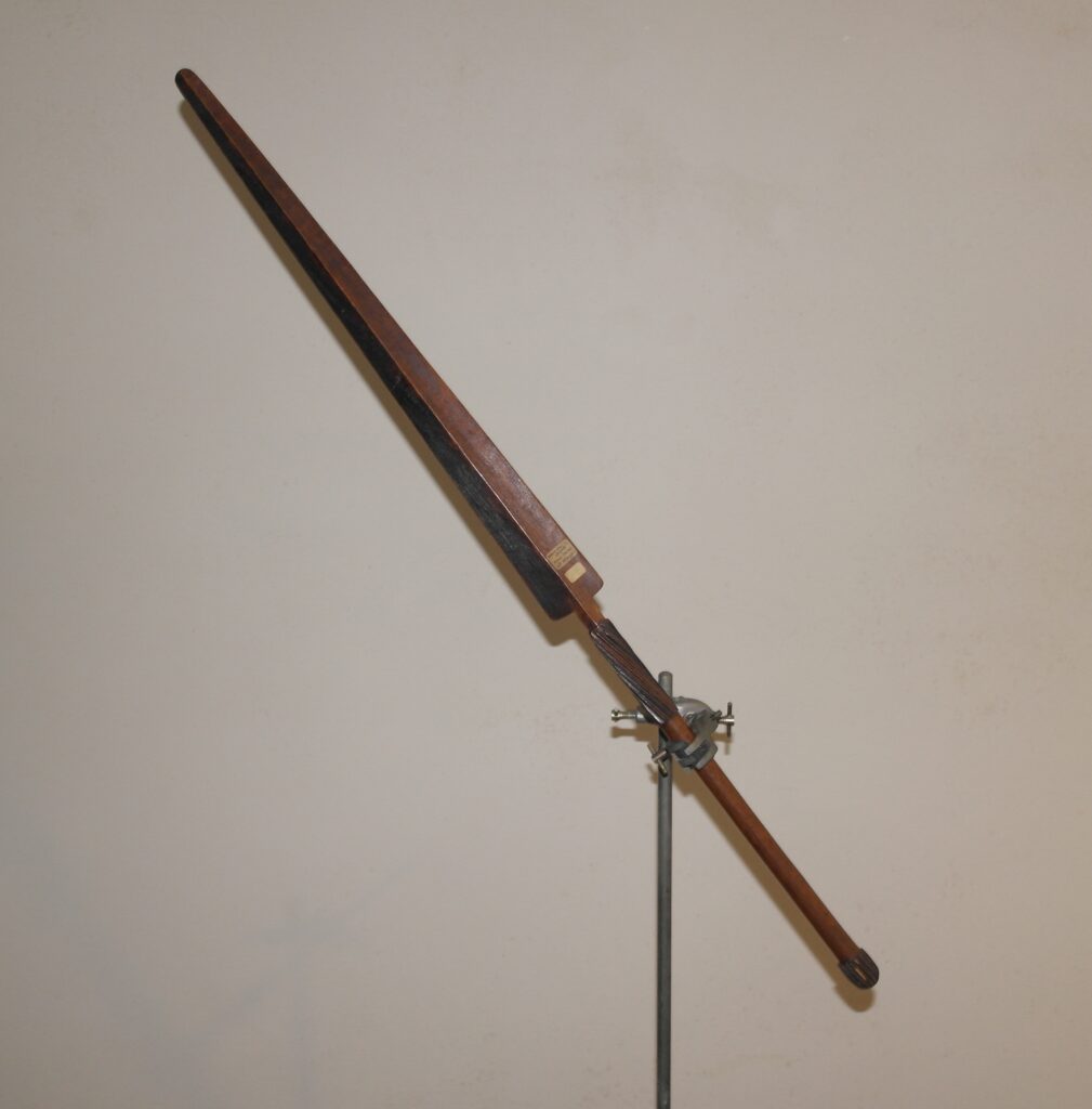 19th century African Nguni (Zulu) ceremonial dance staff, Zulu antique, 19th century African zulu ceremonial spear, African war club