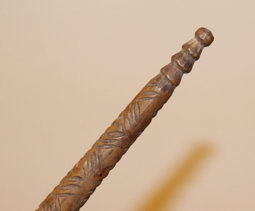 19th century Aboriginal hair-pin, Aboriginal tribal art antiques and weapons gallery, Aboriginal tribal art for sale, Aboriginal artifacts for sale