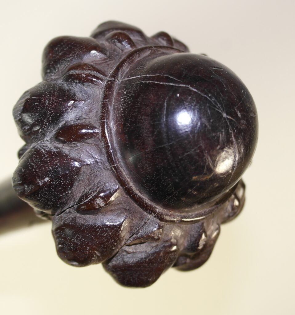 19th century Fijian ula throwing club, Fijian tribal art antiques and weapons gallery, 19ème siècle Fidji massue de guerre, ivory inlay