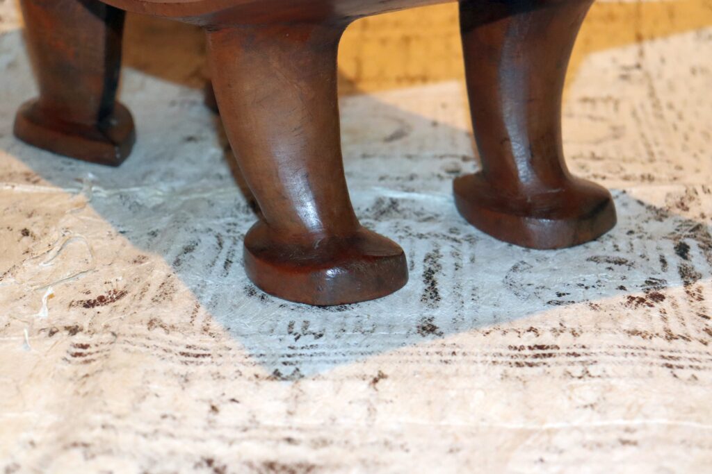 19th century Cook Islands stool no'oanga, Polynesian tribal art antiques and weapons gallery, tribal art gallery,19th century Rarotongan stool