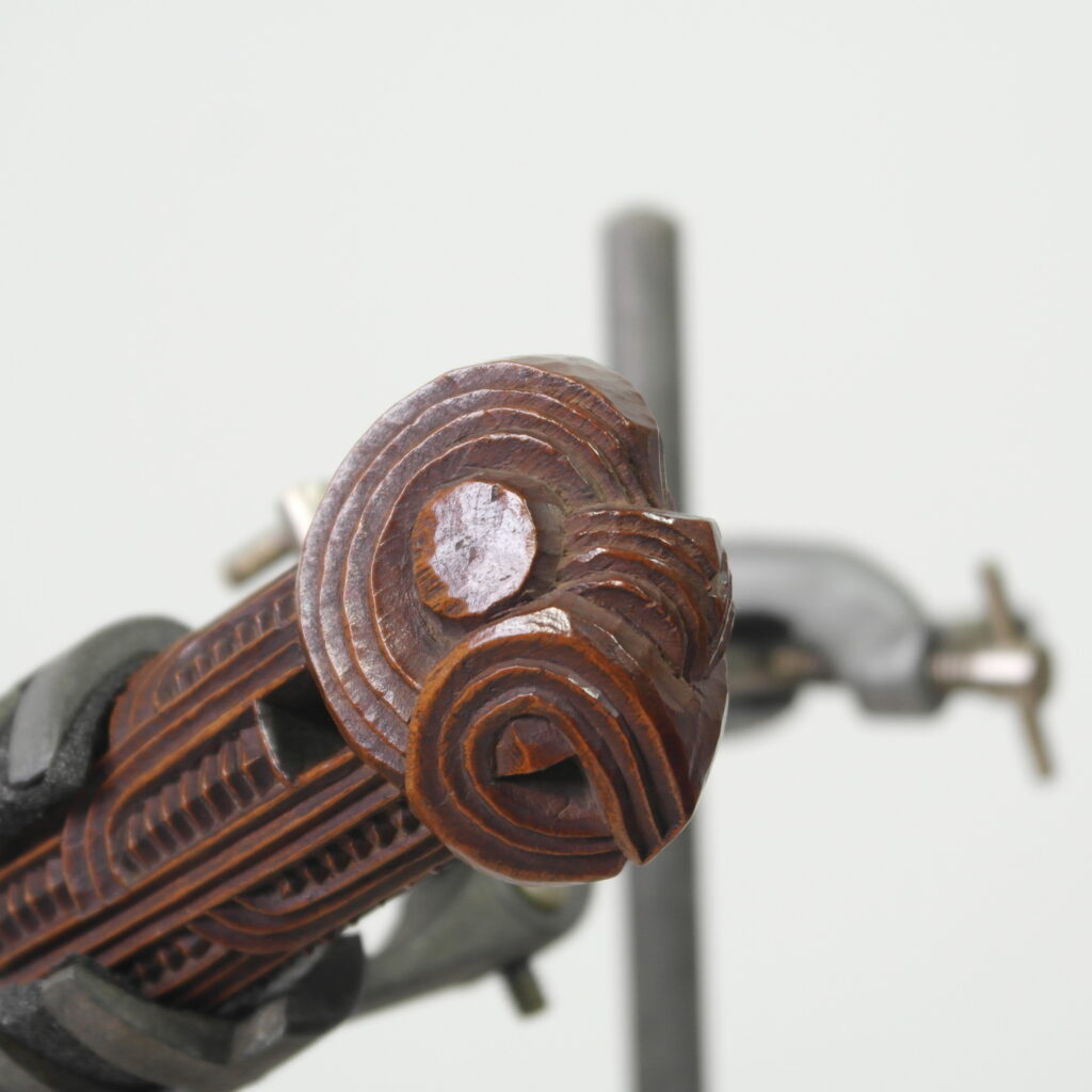 19th century Maori kotiate club, Maori war club, Maori tribal art antiques and weapons gallery, 19ème siècle Maoris massue de guerre