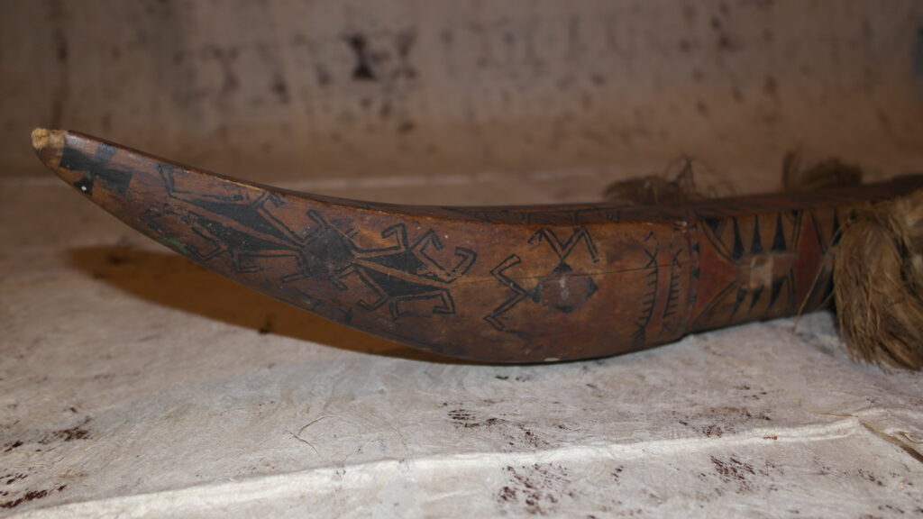 19th century Santa Cruz napa club, 19ème siècle papua new guinea massue de guerre, 19th century Melanesian and Micronesian art antiques and weapons gallery