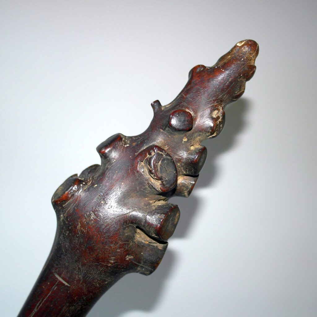19th century Fijian vunikau club, 19th century Fijian war club, Fijian tribal art antiques and weapons gallery, 19ème siècle Fidji massue de guerre