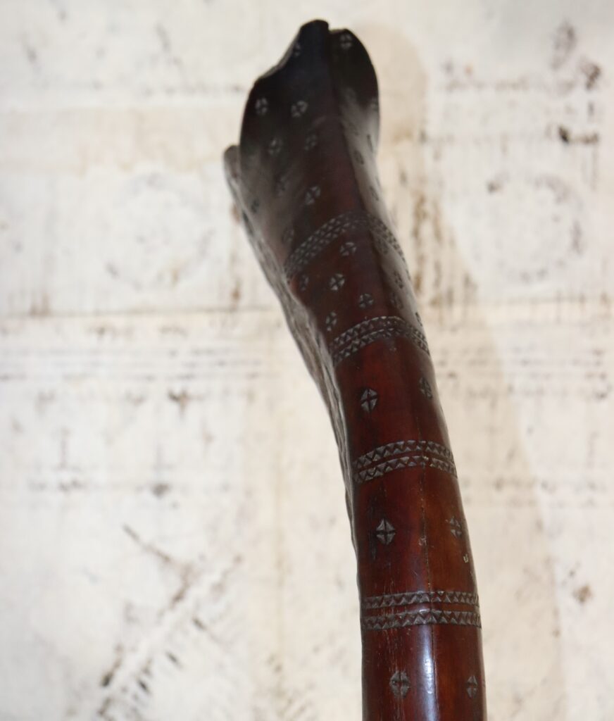 19th century Fijian gata club, Fijian war club, Fijian tribal art antiques and weapons gallery, 19ème siècle Fidji massue de guerre, looking to buy Fijian tribal art