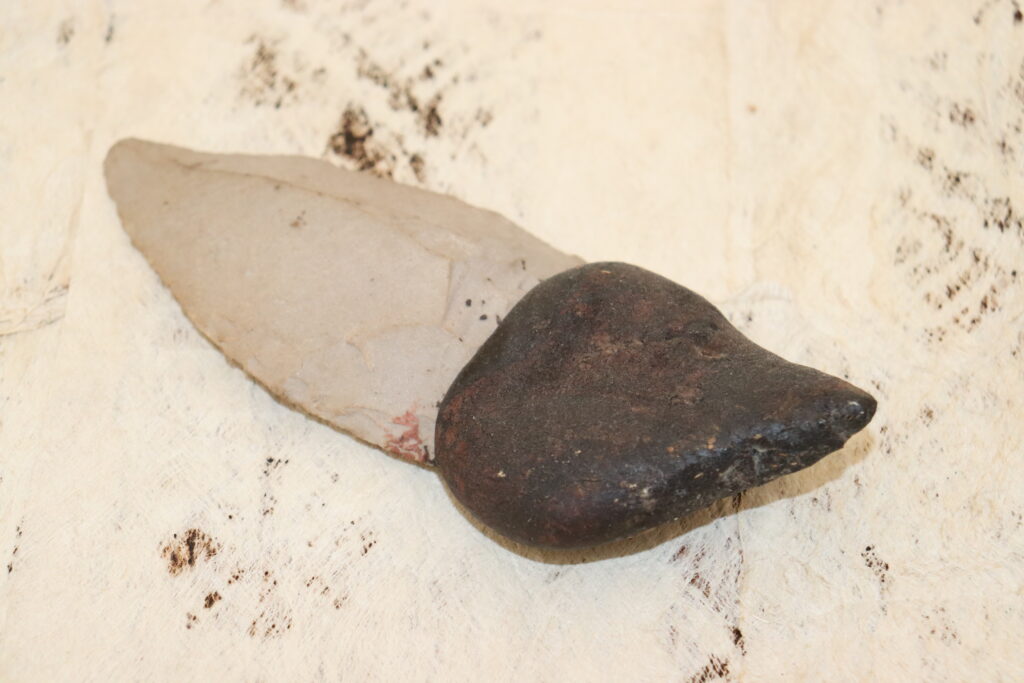 19th century Aboriginal stone bladed knife Leilira, Aboriginal artifact, 19th century Aboriginal artifact, antique aboriginal