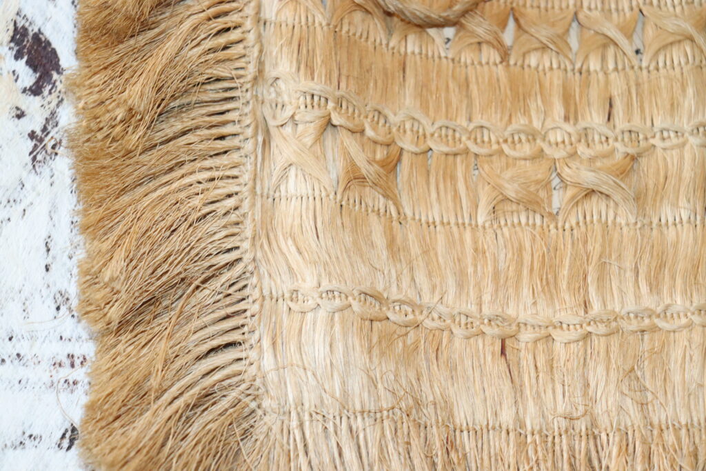 Maori kete muka, Maori tribal art antiques and weapons gallery, 19ème siècle Maoris massue de guerre, looking to buy tribal antiques art and weapons