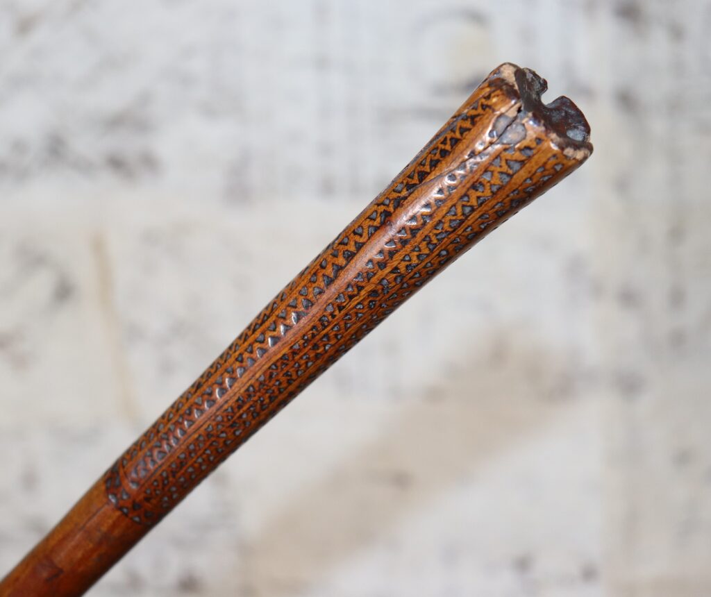 19th century Fijian ula throwing club, Polynesian tribal art antiques and weapons gallery, 19ème siècle Fidji massue de guerre, Fijian weapon