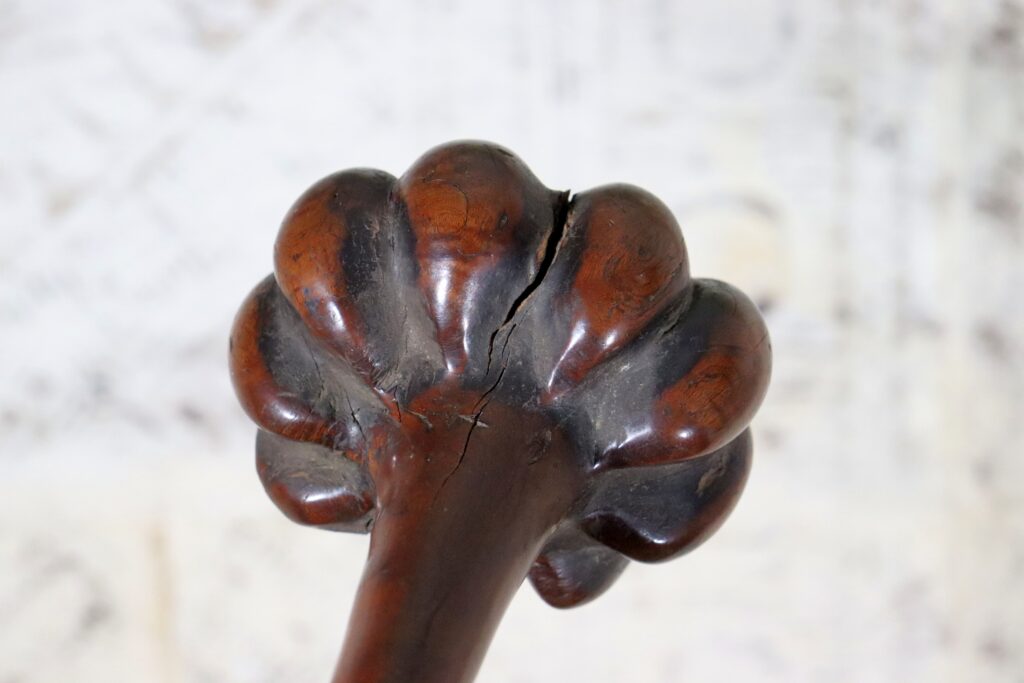 19th century Fijian ula throwing club, Polynesian tribal art antiques and weapons gallery, 19ème siècle Fidji massue de guerre, Fijian weapon