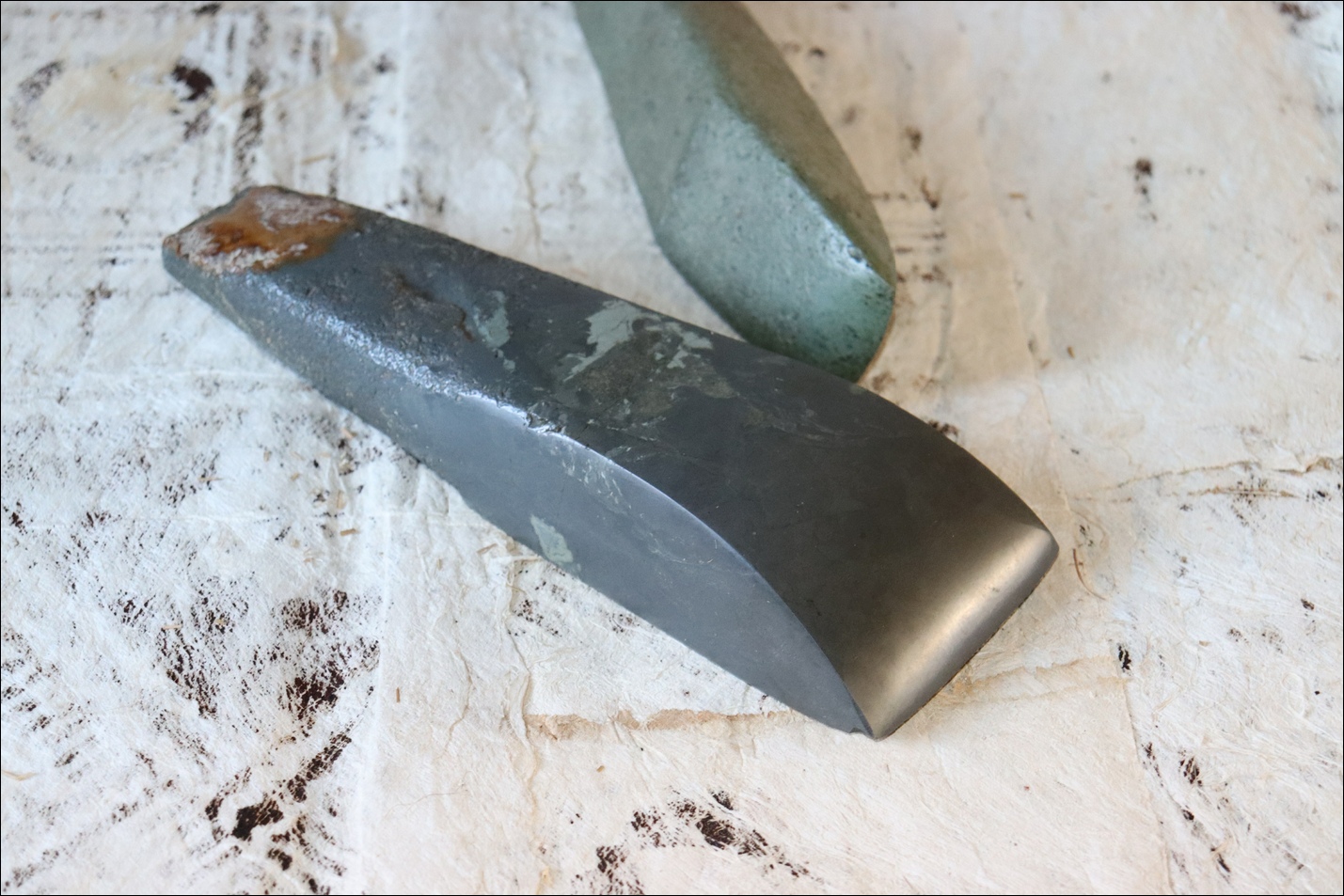 19th century toki adze, Maori antique, Maori artifact, 19th century maori carving, 19th century Maori antique, 19th century Maori artifact, polynesian tribal art antiques and weapons gallery, oceanic tribal art antiques and weapons gallery, ethnographic tribal art antiques and weapons gallery, 19ème siècle Maoris massue de guerre, looking to buy tribal antiques art and weapons, buying Maori antiques, buying Maori clubs, artifacts and weapons, buying Maori antiques, buying Maori clubs and artifacts, selling Maori antiques, selling Maori clubs and artifacts