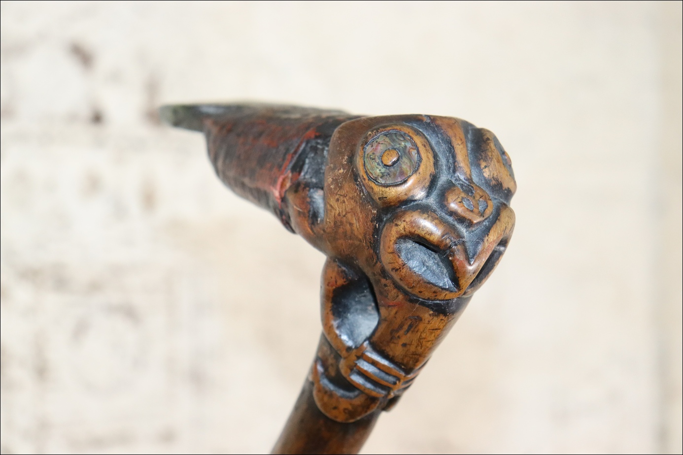 19th century Maori Toki poutangata, greenstone adze, 19th century greenstone toki adze, Maori antique, Maori artifact, 19th century maori carving, 19th century Maori antique, 19th century Maori artifact, polynesian tribal art antiques and weapons gallery, oceanic tribal art antiques and weapons gallery, ethnographic tribal art antiques and weapons gallery, 19ème siècle Maoris massue de guerre, looking to buy tribal antiques art and weapons, buying Maori antiques, buying Maori clubs, artifacts and weapons, buying Maori antiques, buying Maori clubs and artifacts